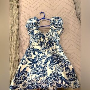 Abercrombie puffer sleeve dress, worn once